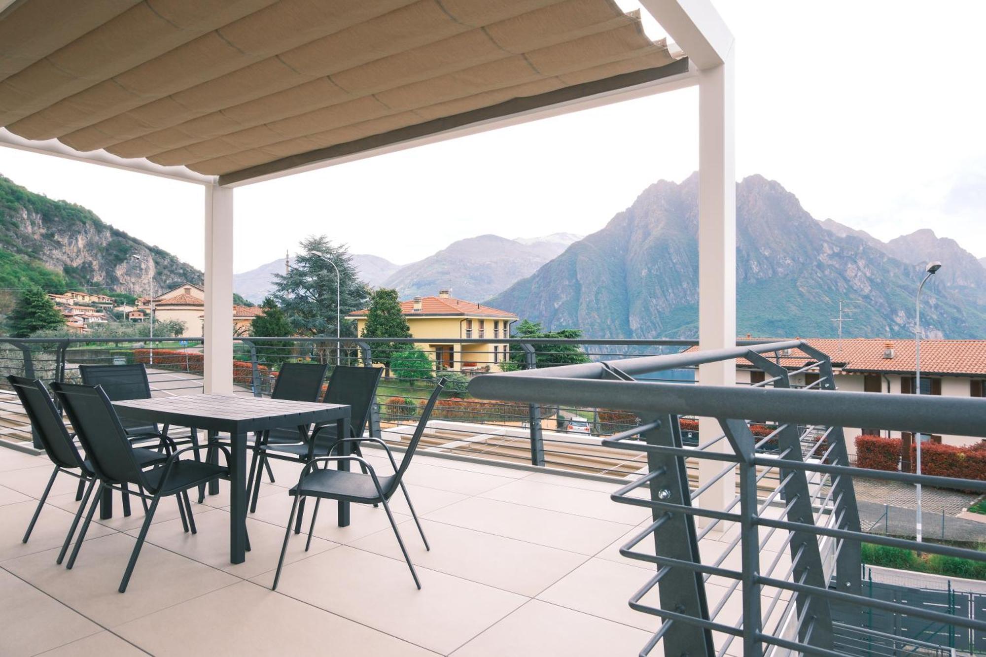Costa Blu - Terrace Overlooking The Lake & Pool Riva di Solto Dış mekan fotoğraf